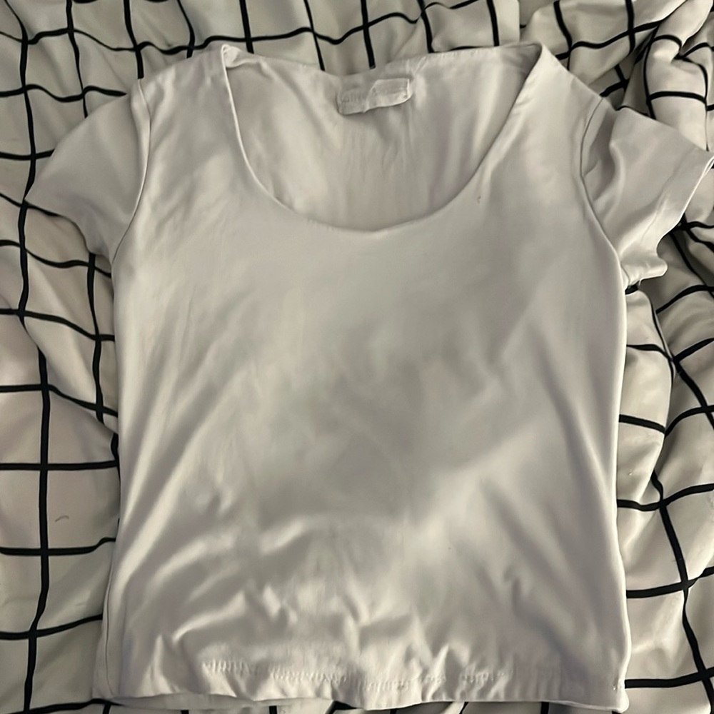Fitted short sleeve